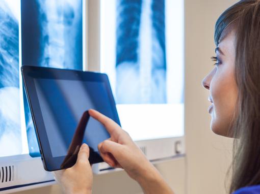 Innovation in care: view images on your tablet PC in a large format!