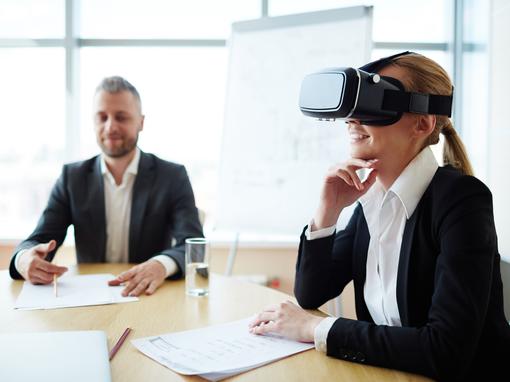 Take a stroll through your space with virtual reality. At BIS.