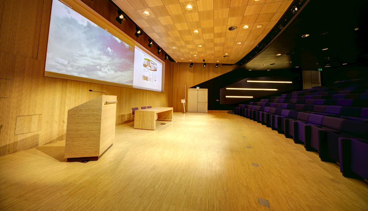 auditorium met regieruimte